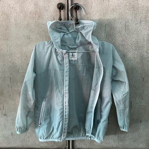 I bought this while traveling Korea. It’s a well known Korean brand. Size 110!